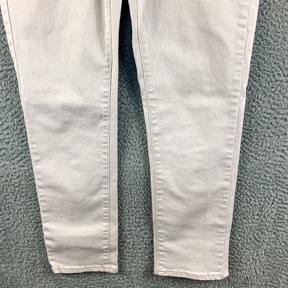 Levis Demi Curve Jeans Womens 27 Ivory Classic Rise Slim Leg Stretch Western - Picture 2 of 16